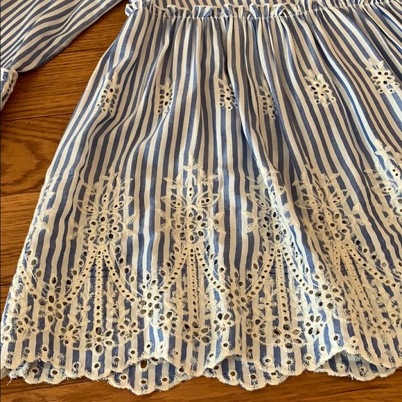 Karen Kane Embroidered and Ruffle Top NWT Size XS - Picture 4 of 7